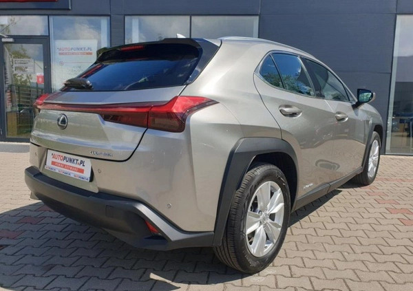 Lexus UX cena 114900 przebieg: 47388, rok produkcji 2020 z Warszawa małe 232